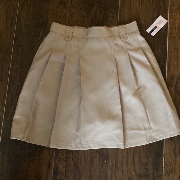 IZOD Girls Uniform Skirt size 16 regular - Picture 1 of 5